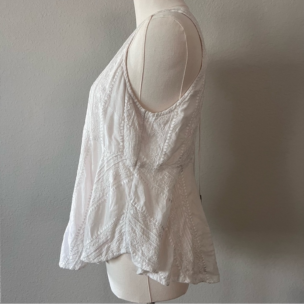 Free People Sleeveless V neck beaded tassel blouse! - Picture 3 of 6